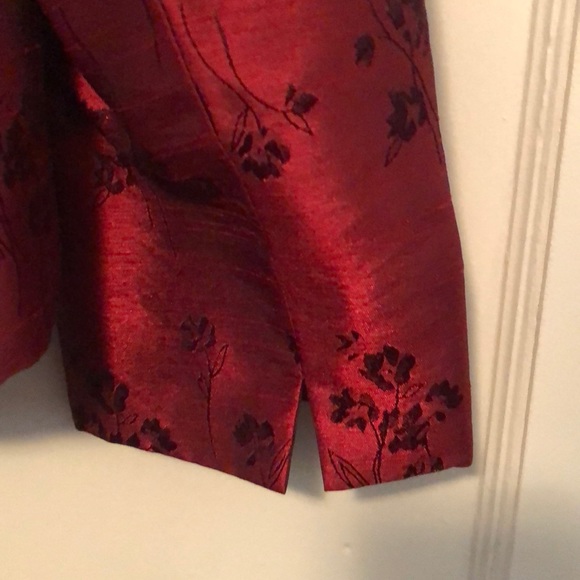 Le Suit Red Petite Jacket and Skirt - Picture 5 of 8